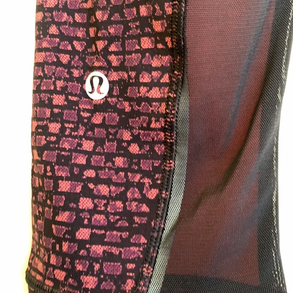 Lululemon NWT Outrun 17” Crop 4 - Picture 6 of 14